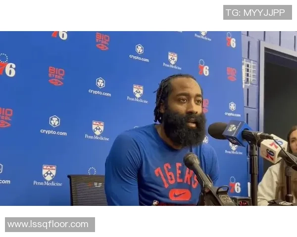 哈登谈上半场连续得分表示球队落后时需要进球并展现更强侵略性 哈登谈上半场连续得分表示球队落后时需要进球并展现更强侵略性